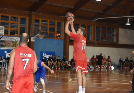 Νίκησε με τριαντάρα ο Θρύλος (photos)