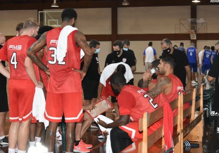 Νίκησε με τριαντάρα ο Θρύλος (photos)