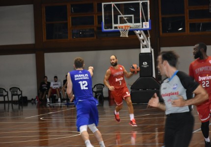 Νίκησε με τριαντάρα ο Θρύλος (photos)