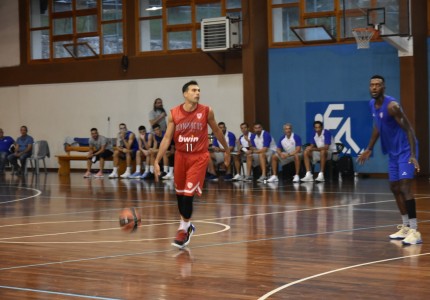 Νίκησε με τριαντάρα ο Θρύλος (photos)