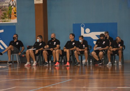 Νίκησε με τριαντάρα ο Θρύλος (photos)