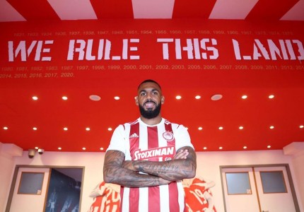 Μαγεία Εμβιλά στα ερυθρόλευκα! (photos)