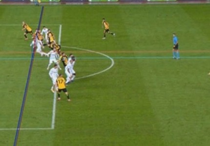 Οι γραμμές βγάζουν μάτια, γελάει ο κόσμος με Κλάτενμπεργκ