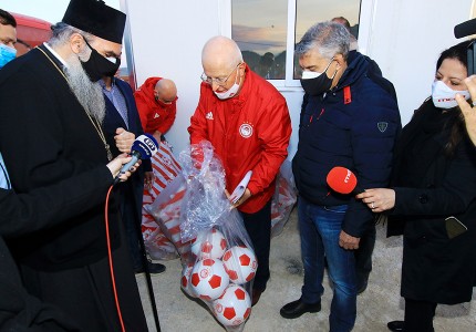 Στο Δαμάσι οι πρώτοι οικίσκοι της δωρεάς του Ολυμπιακού και του Βαγγέλη Μαρινάκη! (photos, video)