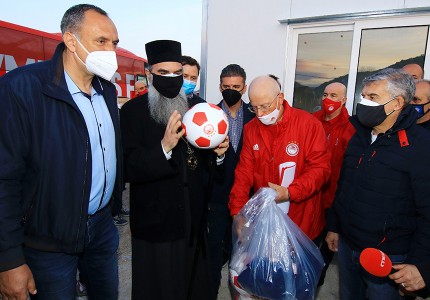 Στο Δαμάσι οι πρώτοι οικίσκοι της δωρεάς του Ολυμπιακού και του Βαγγέλη Μαρινάκη! (photos, video)