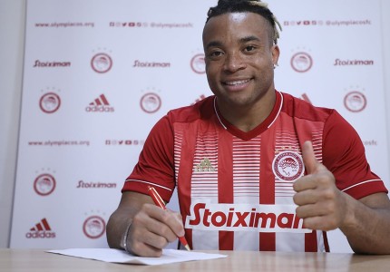 Έτσι παρουσίασε τον παικταρά! (video+phtoos)