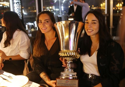 Οι πρωταθλήτριες Ευρώπης στο Μικρολίμανο (photos)