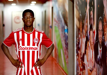 Με τα ερυθρόλευκα ο Αγκιμπού Καμαρά (photos, video)