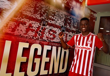 Το καλωσόρισμα στον Αλγκασίμ Μπα (photos, video)