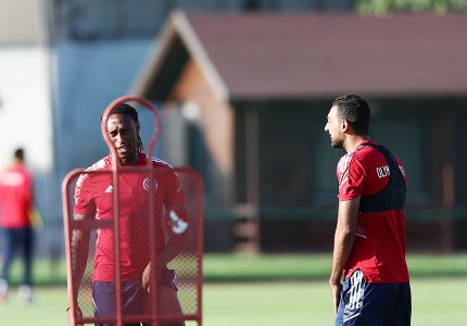 Η τελευταία προπόνηση πριν τη Νέφτσι (photos)