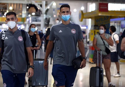 Αναχώρησε για Βουλγαρία ο Ολυμπιακός (photos)