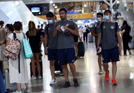 Αναχώρησε για Βουλγαρία ο Ολυμπιακός (photos)