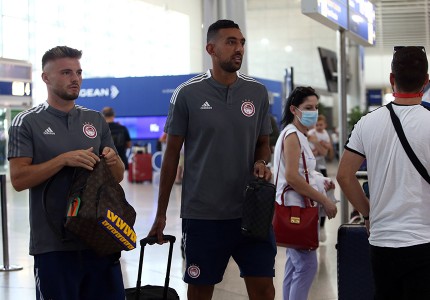 Αναχώρησε για Βουλγαρία ο Ολυμπιακός (photos)