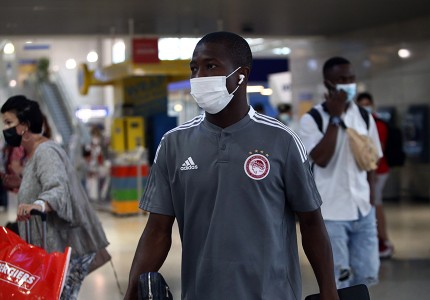 Αναχώρησε για Βουλγαρία ο Ολυμπιακός (photos)