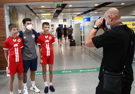 Έφτασε Βουλγαρία ο Ολυμπιακός (photos)