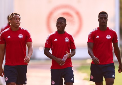 Κλικ από την προπόνηση του Ολυμπιακού