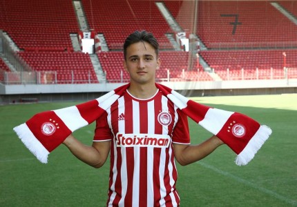 Ο Ολυμπιακός παρουσιάζει τον Καρμπόβνικ! (video/photos)