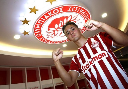 Ο Ολυμπιακός παρουσιάζει τον Καρμπόβνικ! (video/photos)