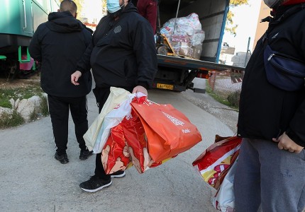 ΘΥΡΑ 7 με ΑΝΘΡΩΠΙΑ! Μεγάλη κίνηση για τα παιδιά! (videos/photos)