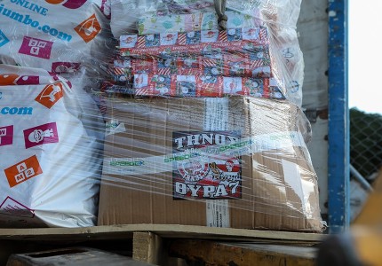 ΘΥΡΑ 7 με ΑΝΘΡΩΠΙΑ! Μεγάλη κίνηση για τα παιδιά! (videos/photos)