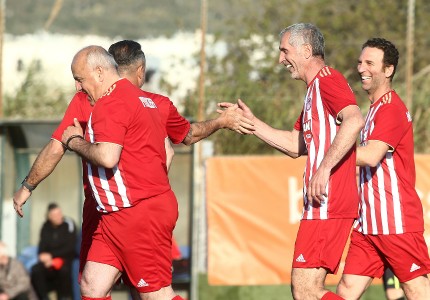 Σπουδαία κίνηση από τους Βετεράνους του Ολυμπιακού! (photos)