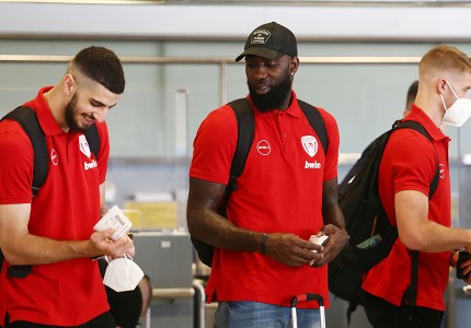 «Πέταξε» για Βελιγράδι ο Θρύλος (photos)