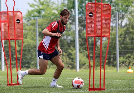 Οι πρώτες φωτό με τον Ζινκερνάγκελ σε δράση! (photos)