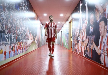 Τα πρώτα ερυθρόλευκα κλικ του Ζινκερνάγκελ! (photos)