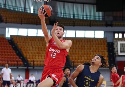 Είδε το φιλικό της Κ22 ο Μπαρτζώκας