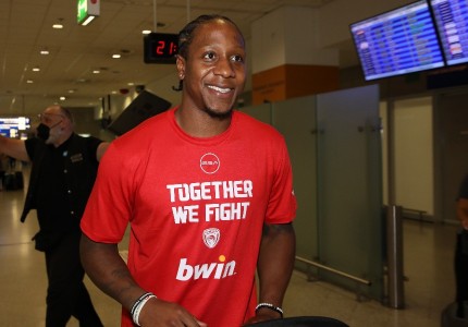 Φανερά χαρούμενος ο Κάνααν (photos)