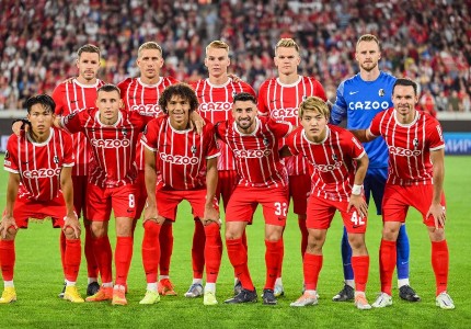 Λίπκε στο redking.gr: «Μεταξύ των φαβορί για την πρόκριση ο Ολυμπιακός»