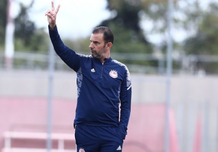 Εικόνες από τον θρίαμβο των Νέων του Ολυμπιακού (photos)