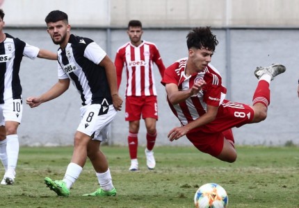 Εικόνες από τον θρίαμβο των Νέων του Ολυμπιακού (photos)