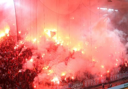 Πήρε «φωτιά» ο Ναός! (photos)