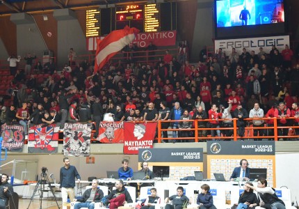 «Κοκκίνισε» και η Πάτρα! (photos)