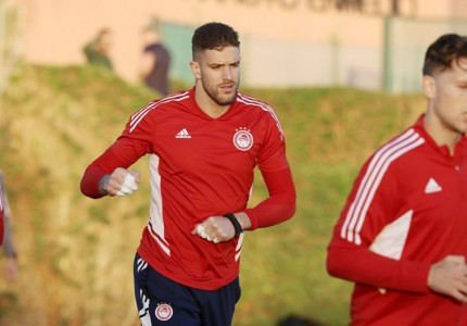 Φωτογραφίες από την πρώτη «ερυθρόλευκη» προπόνηση στην Ισπανία