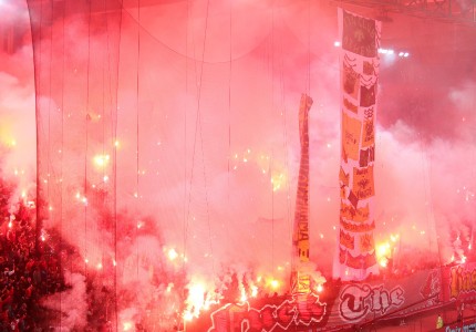 Έγινε η νύχτα… ημέρα στον Ναό! (photos)