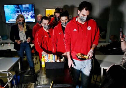 O  Ερασιτέχνης Ολυμπιακός στο πλευρό της UNESCO Πειραιά! (photos, video)