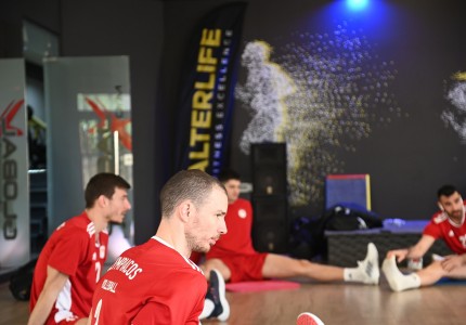 Προπονήθηκε στην Ερμούπολη ο Θρύλος (photos)