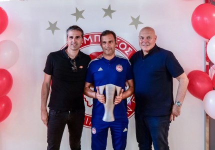 Το γλέντι των «λιονταριών» του Θρύλου για την κούπα! (photos)