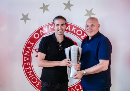 Το γλέντι των «λιονταριών» του Θρύλου για την κούπα! (photos)