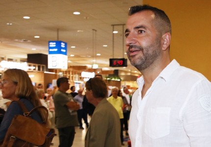 Η άφιξη του νέου προπονητή του Θρύλου! (photos)