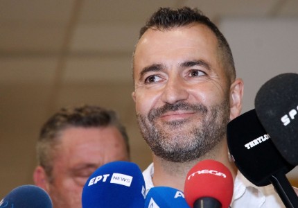 Η άφιξη του νέου προπονητή του Θρύλου! (photos)