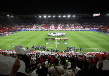 Κορεό... ανατριχίλα από τον κόσμο του Θρύλου στον κατάμεστο Ναό! (photos)