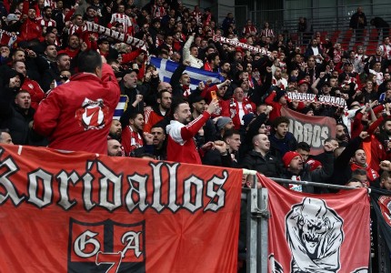 Ο κόσμος του Θρύλου στην «BayArena» (photos)
