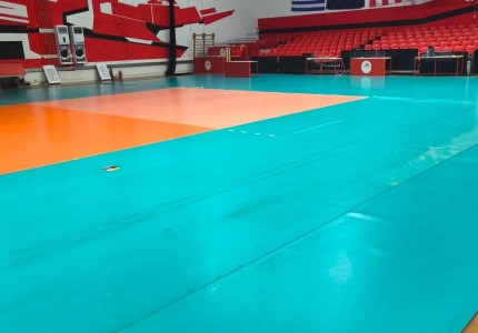 Μόνο λάσπη ξέρετε να πετάτε και μετά «τρέχετε» να κρυφτείτε σαν λαγοί