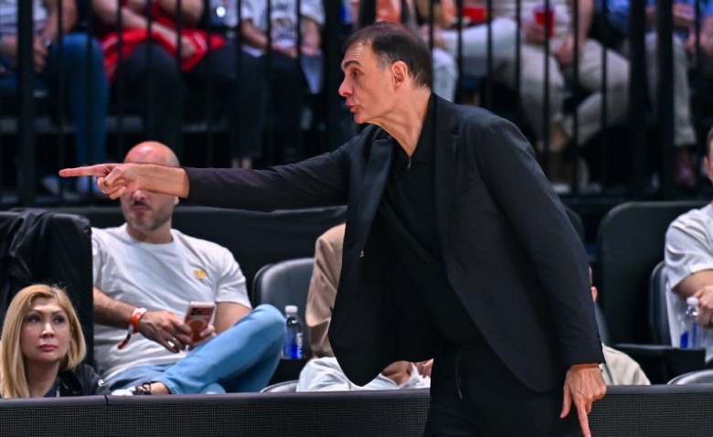 Καταγγελία του Ολυμπιακού για τη φραστική επίθεση στον Μπαρτζώκα: