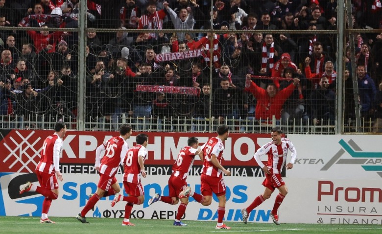 Θρύλος είσαι, παίρνεις το «διπλό» στην Τρίπολη και τους... χαιρετάς!