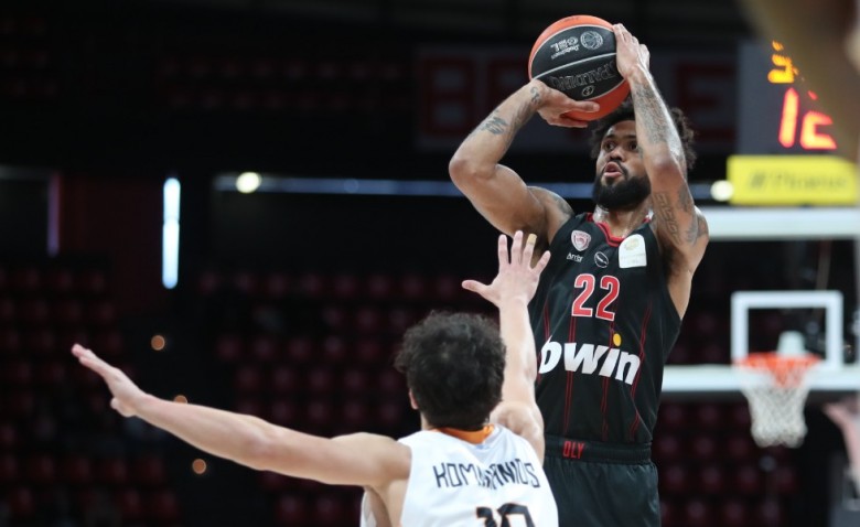 Απτόητος ο Θρύλος, έκανε το «17/17» με νέα 100άρα!