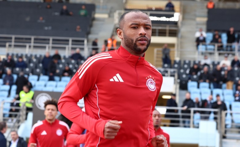 Τον φυσάνε και δεν κρυώνει με Ελ Κααμπί!